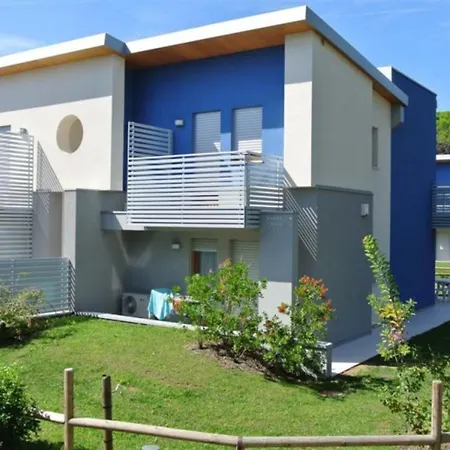 דירה Tranquil Townhomes Close To The In *