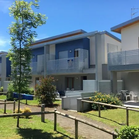 Tranquil Townhomes Close To The In דירה ביביונה